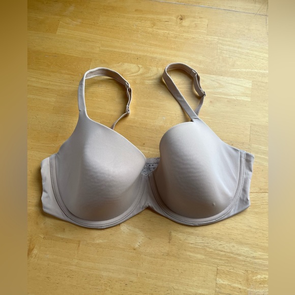 3/20$ La senza womens 36D nude bra